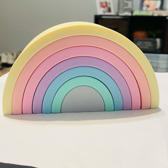 Little Teether Stacking Rainbow - Picture 1 of 4